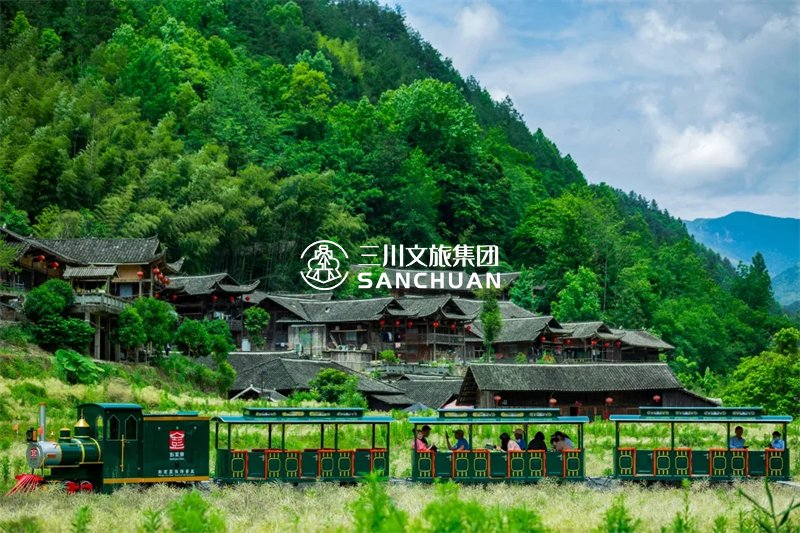 轨道观光火车：被低估的旅游方式与观景体验